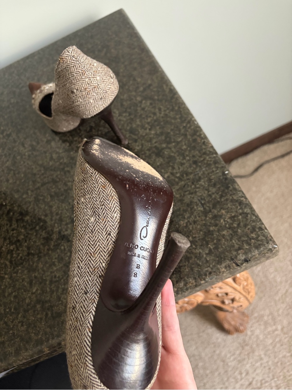 Oscar de la Renta Tweed Pointed-Toe Pumps in Brown and Cream - Picture 4 of 4
